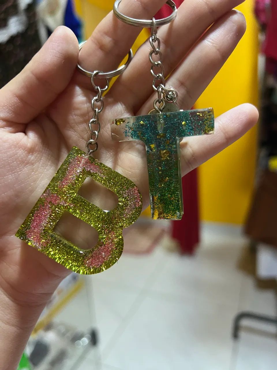 Chaveiros em resina  - Foto 5
