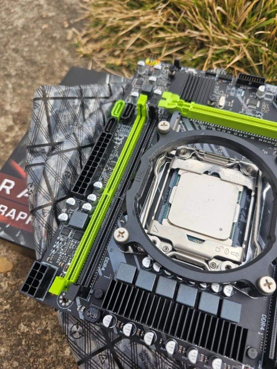 Kit Xeon - Placa-Mãe e Processador - Foto 3