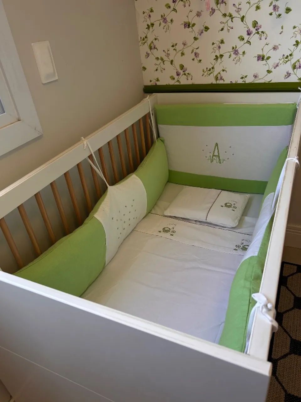 Berço + colchão 