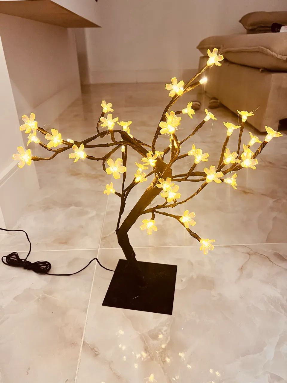 Árvore Iluminada decorativa - Foto 5