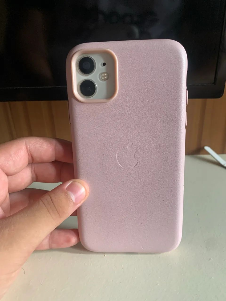 Vendo iPhone 11 novinho  - Foto 2