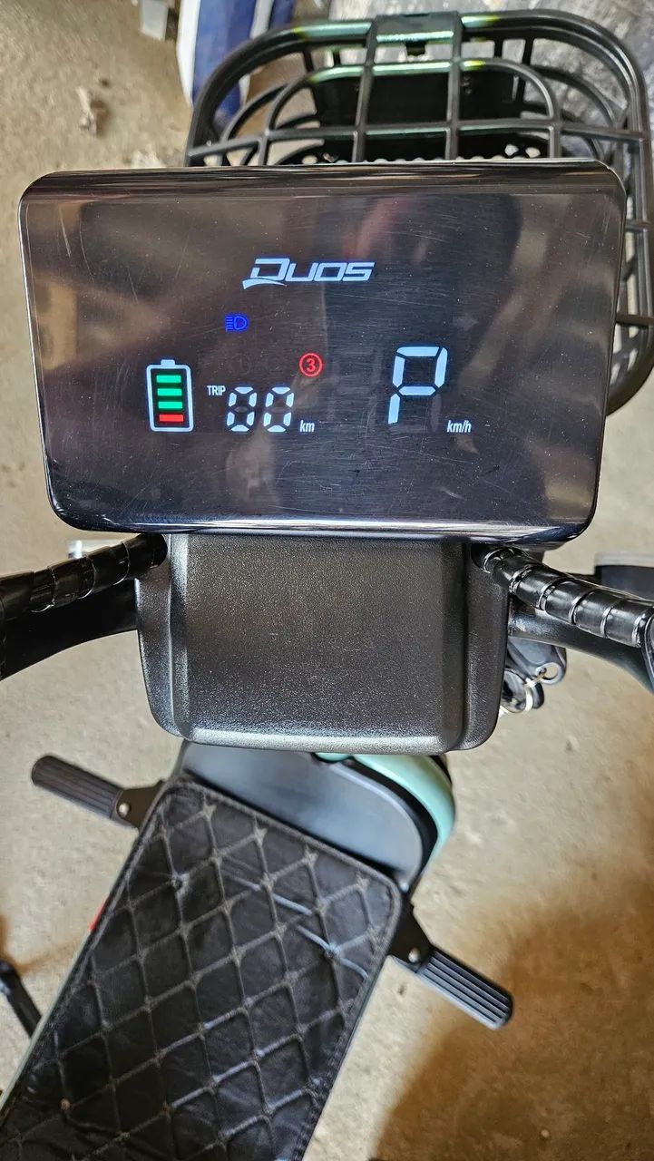 Scooter eletrica 