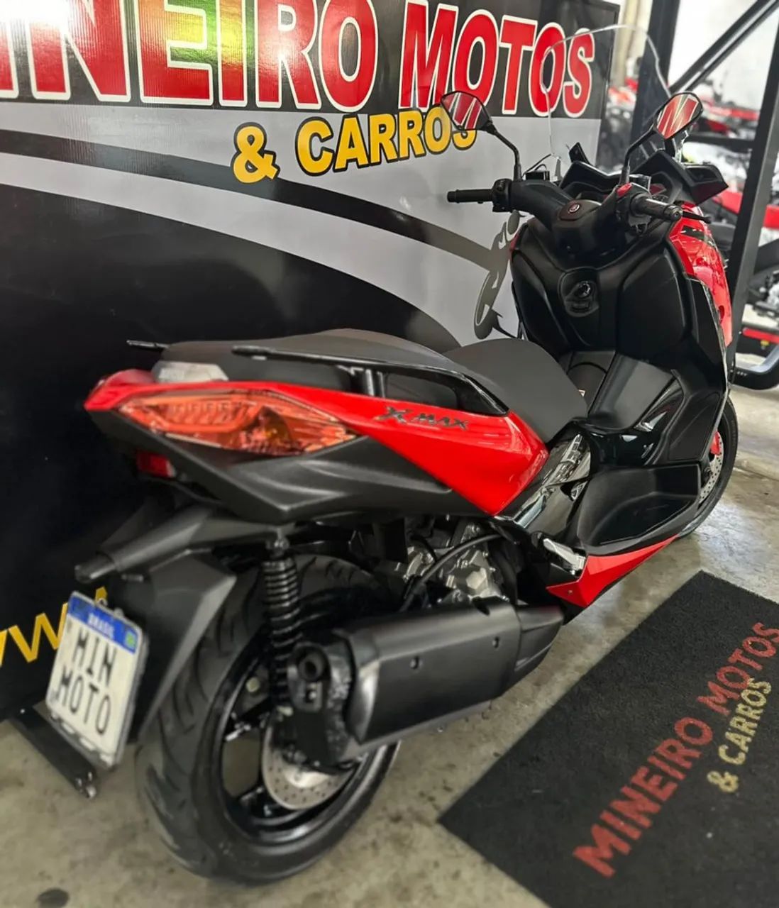 XMAX 250 ABS - Foto 3