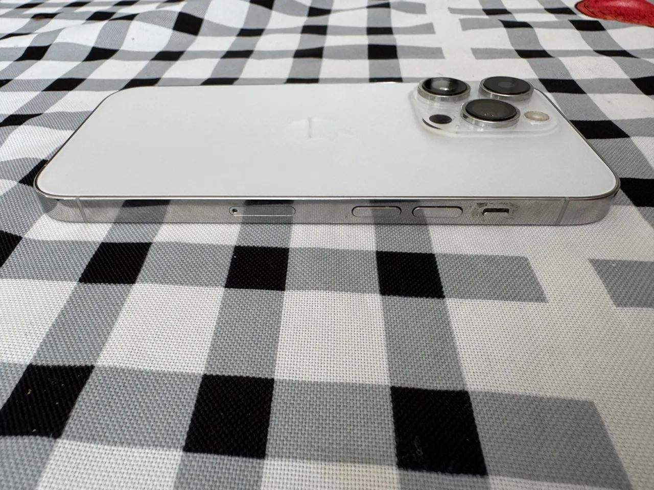 iPhone 14 Pro 81% vida da bateria 