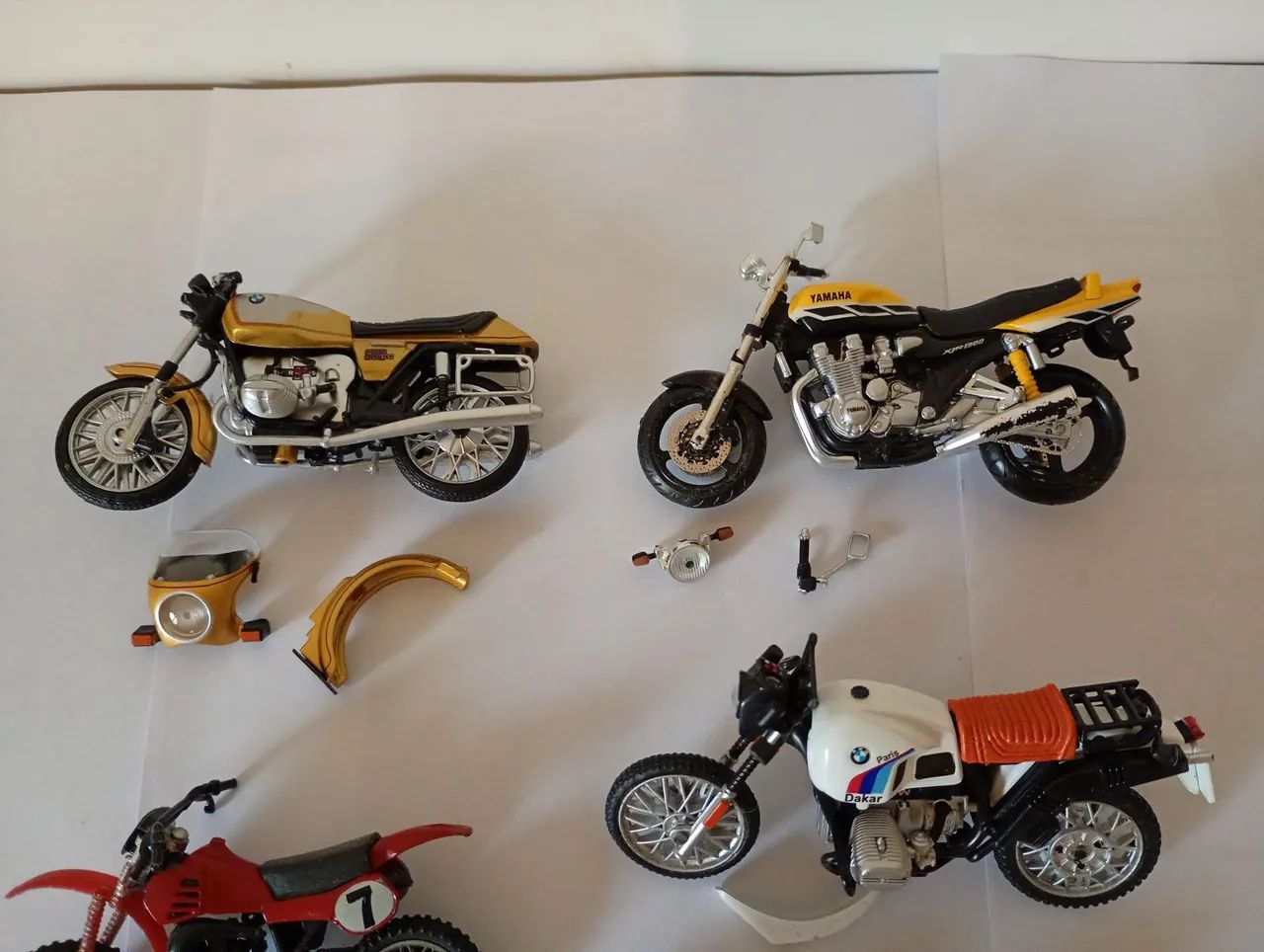 Lote - Sucatas Miniaturas de Motos - Foto 5