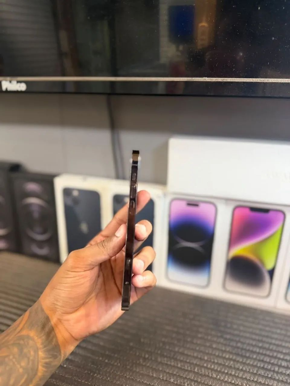IPHONE 12 PRO 256GB<br>R$ 1.899 - Foto 4