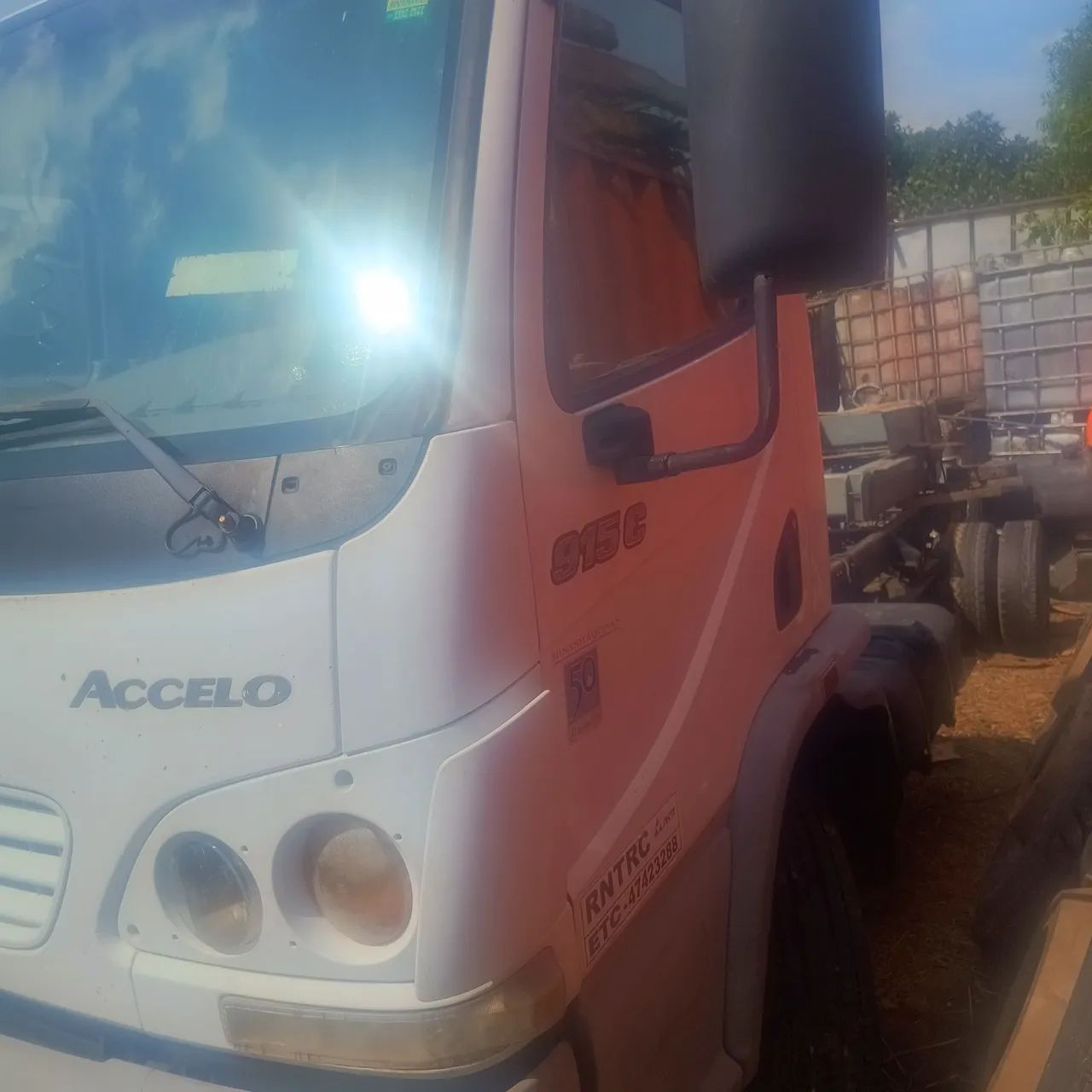 Accelo 915 2006