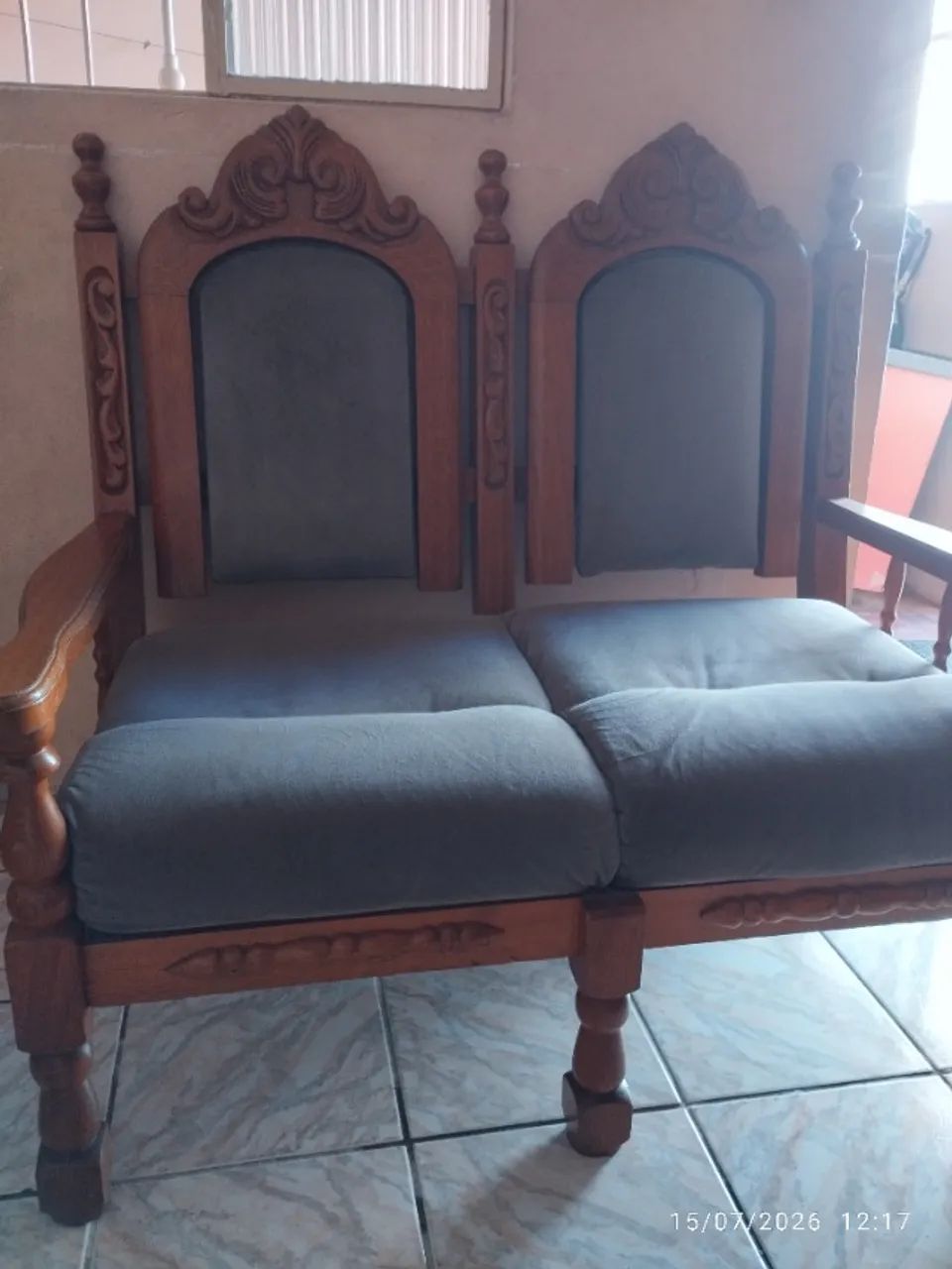 Conjunto de Sofás 2 e 3 Lugares Estilo Colonial - Foto 5