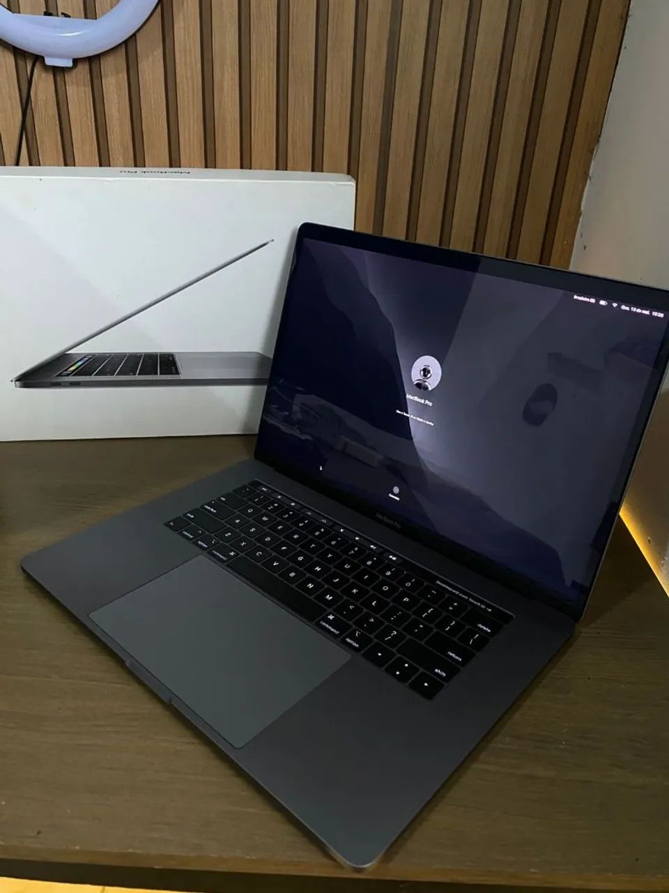 MacBook Pro i7