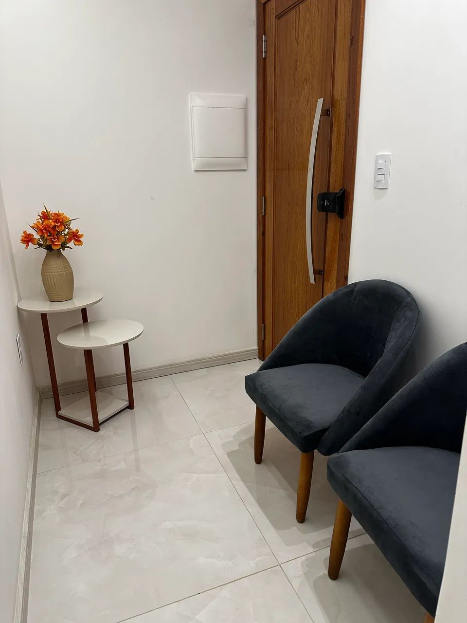 Sala individual em escritório compartilhado 