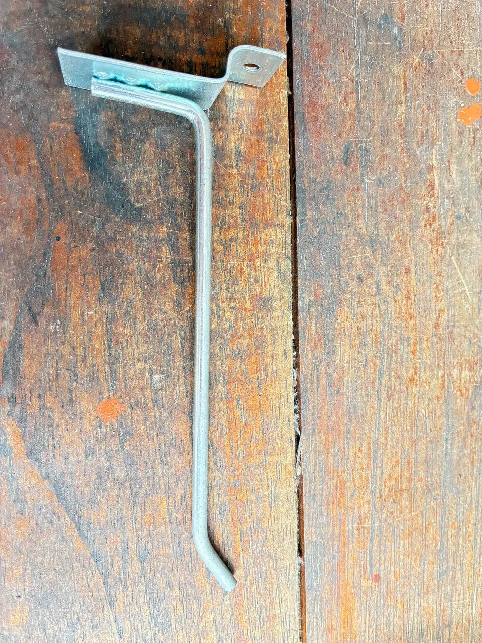 Gancho para painéis canaletado 15 cm - Foto 2