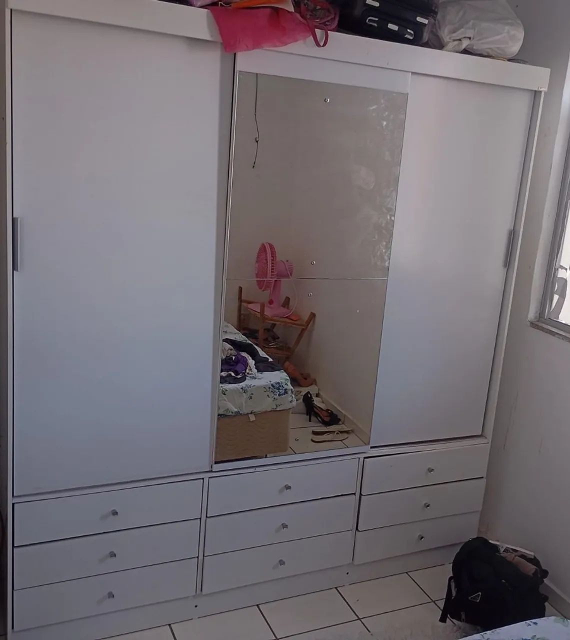 Vende-se guarda roupa