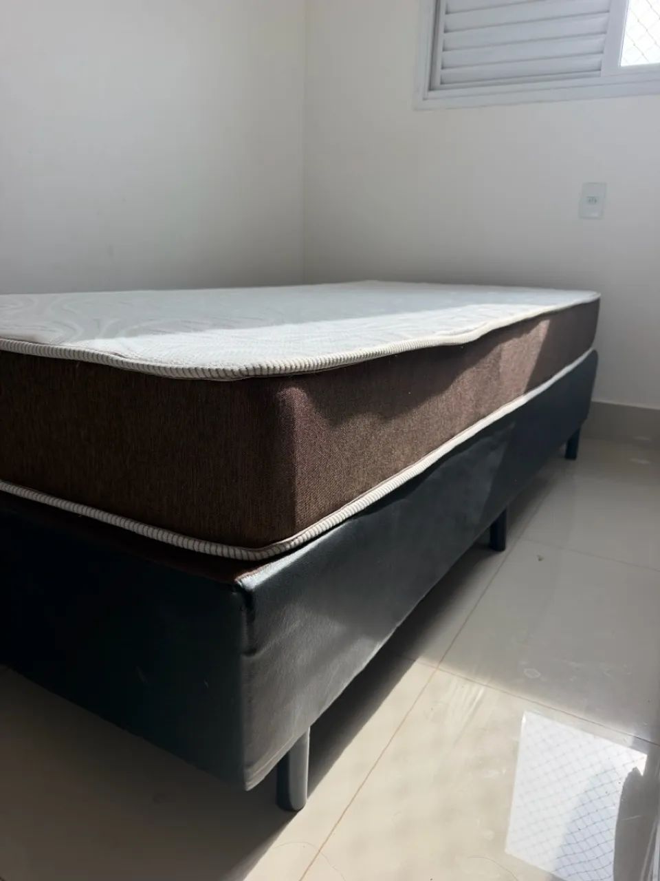 Cama de solteiro feito sob medida