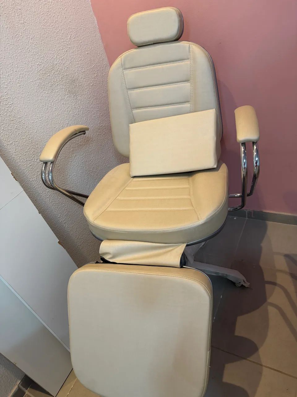 Cadeira estética maquiagem sobra