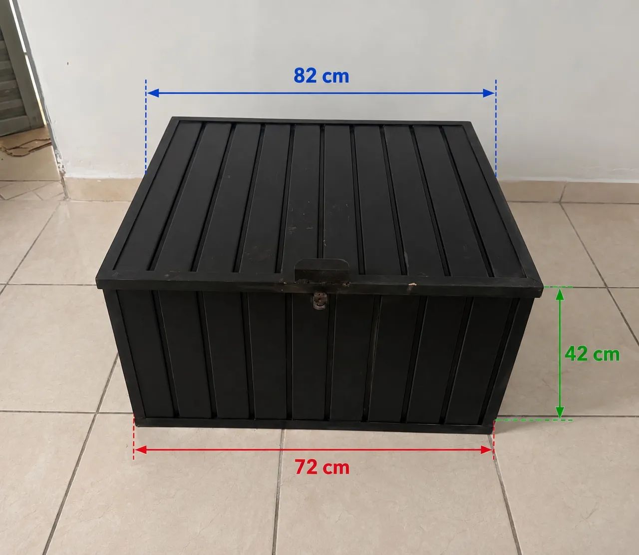 Caixa reforçada para guardar ferramentas porta cadeado medida 72x82x42cm  