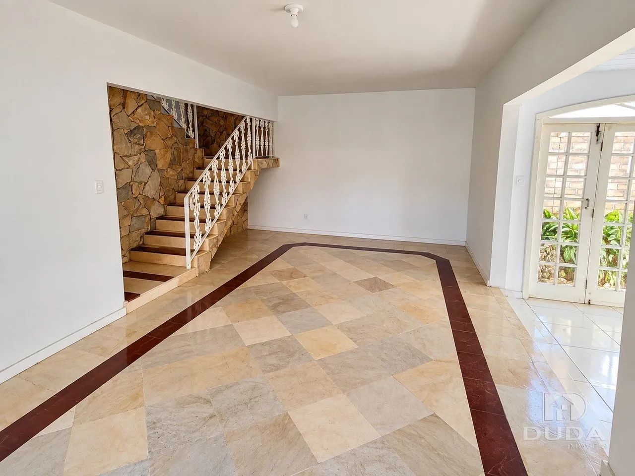 Casa Ampla com 3 Quartos Próxima à UFSC - Foto 4