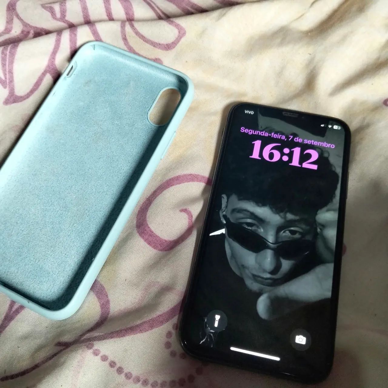 iPhone X 64gb vendo ou troco em Android 256gb