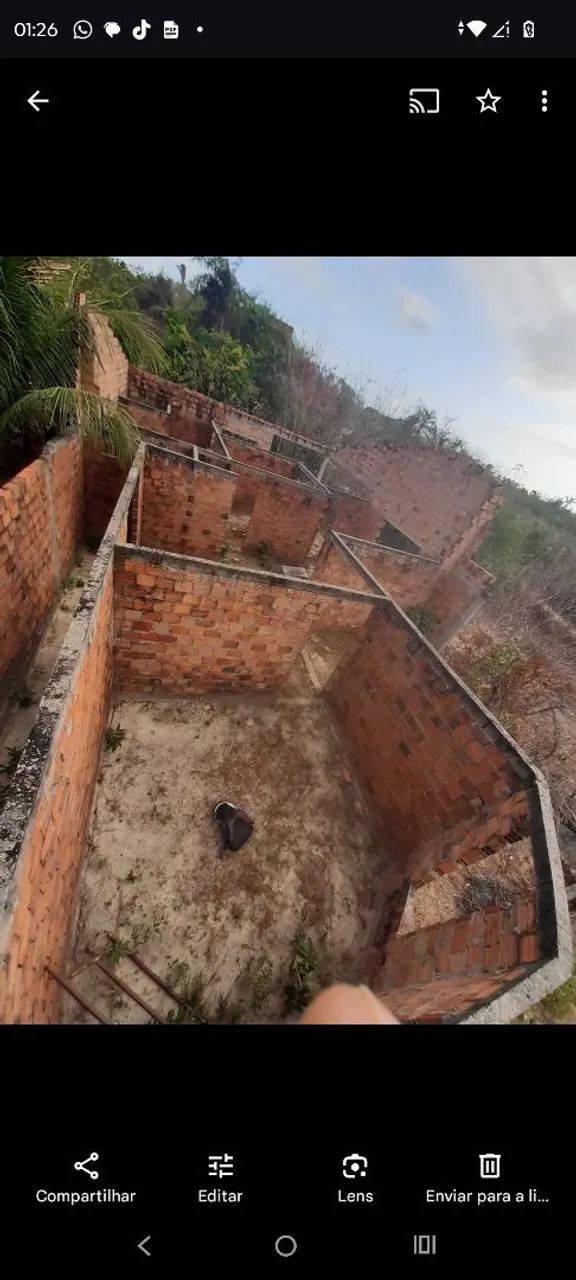Vendo terreno com casa em construção 