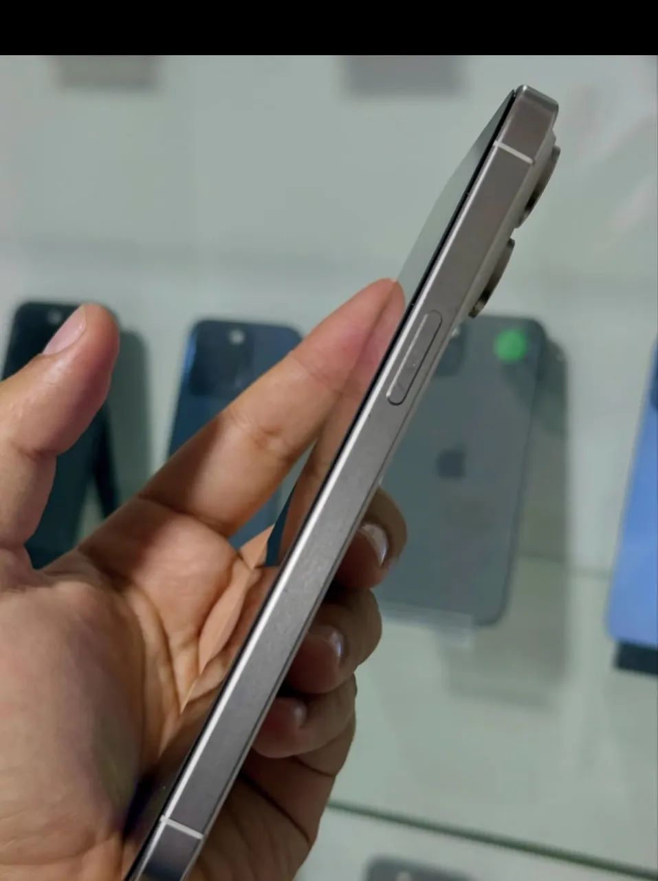IPHONE 15 PRO MAX  - Foto 3