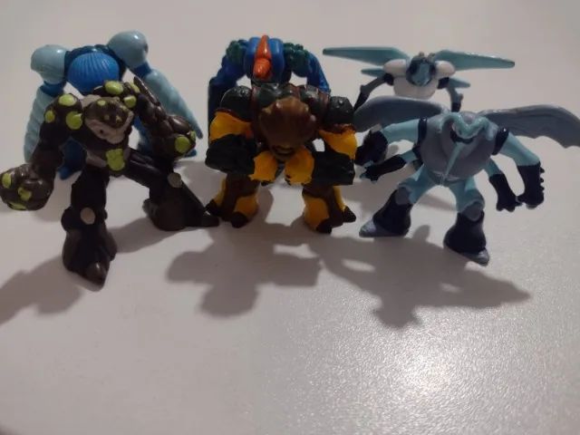 lote com seis gormitis variados originais giochi preziose - Foto 2