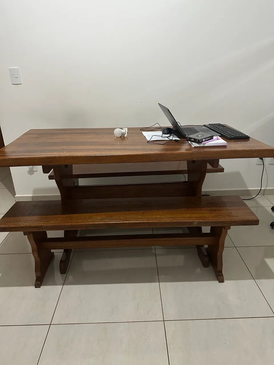 Mesa de madeira maciça  - Foto 2