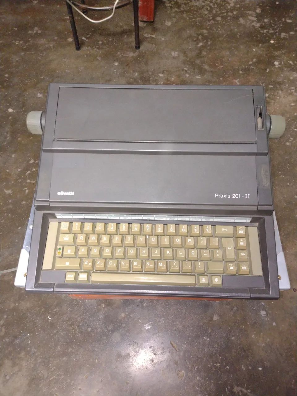 Máquina de escrever Olivetti 