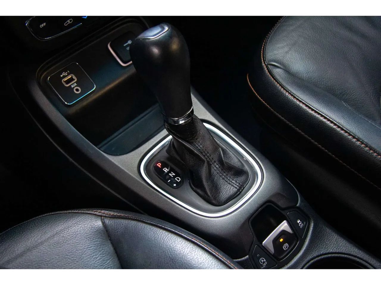 Jeep Compass LONGITUDE 2.0 4x2 Flex 16V Aut., foto 16 de 16