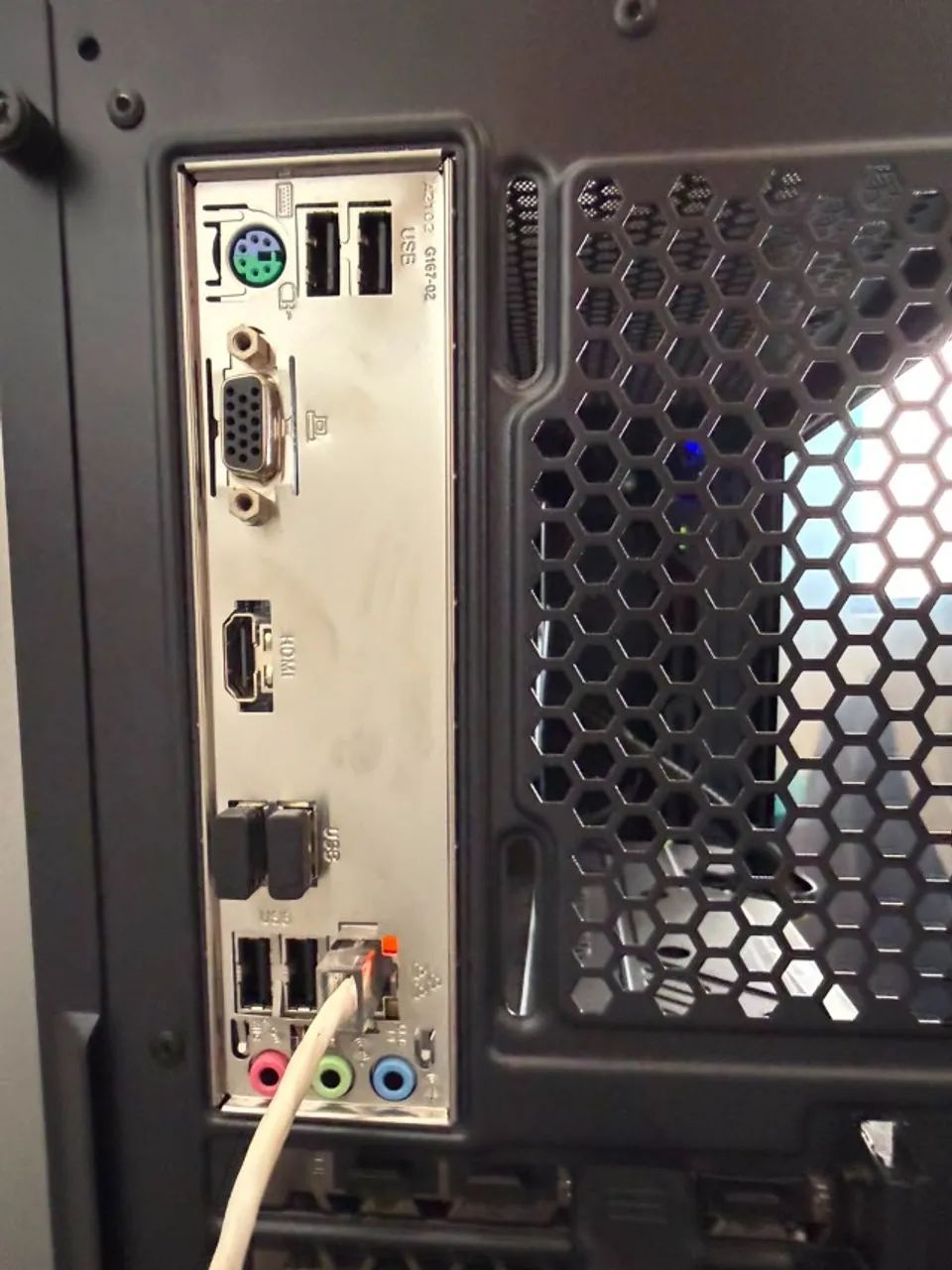 PC Gamer RTX 2060 + Intel i5 10400F | SSD + HD | Excelente Estado - Foto 4