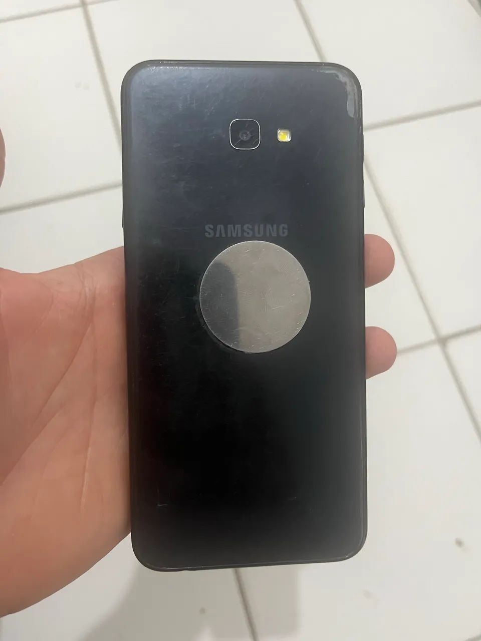 Samsung J4+ - Foto 2