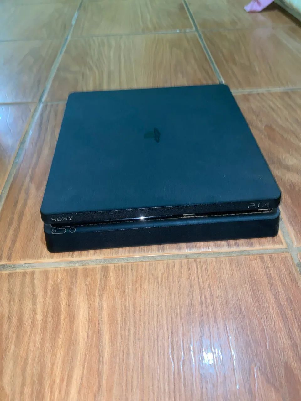 PS4 SLIM 1TB - Foto 2