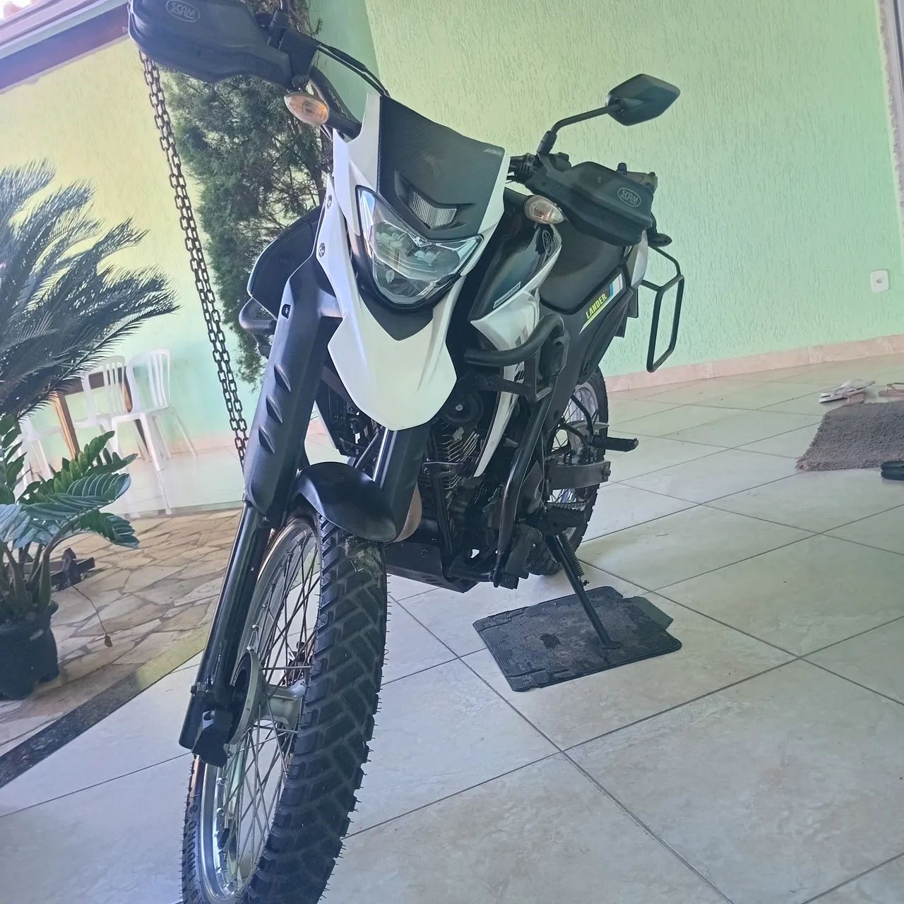Lander 250  - Foto 2