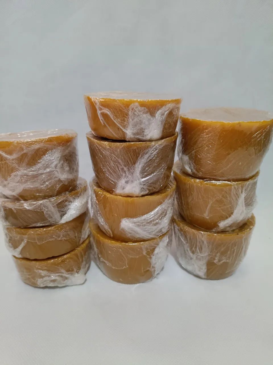 Cera de abelha com ferrão pura 1 kilo 