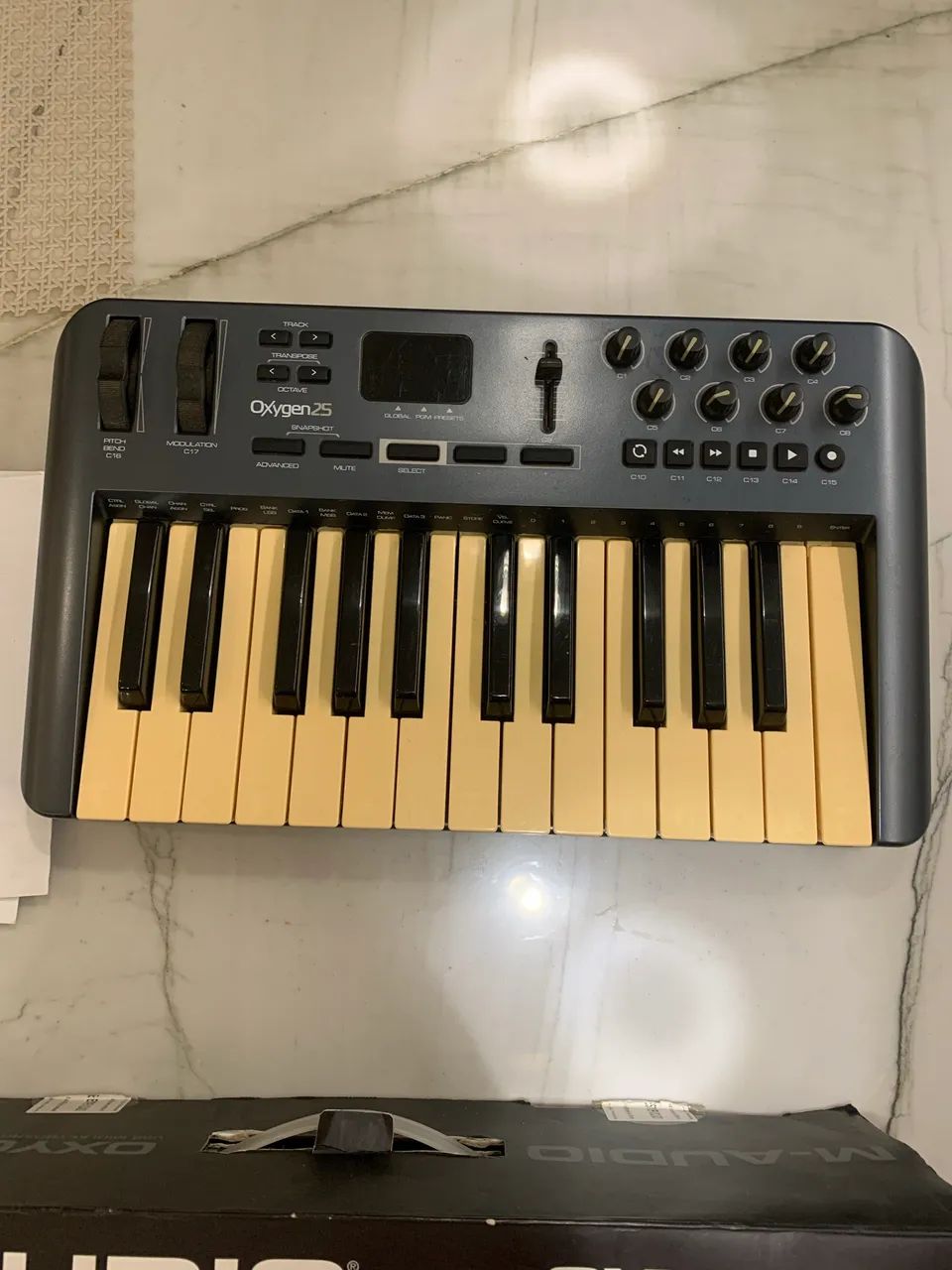 Teclado MIDI M-AUDIO Oxygen 25 - Foto 2