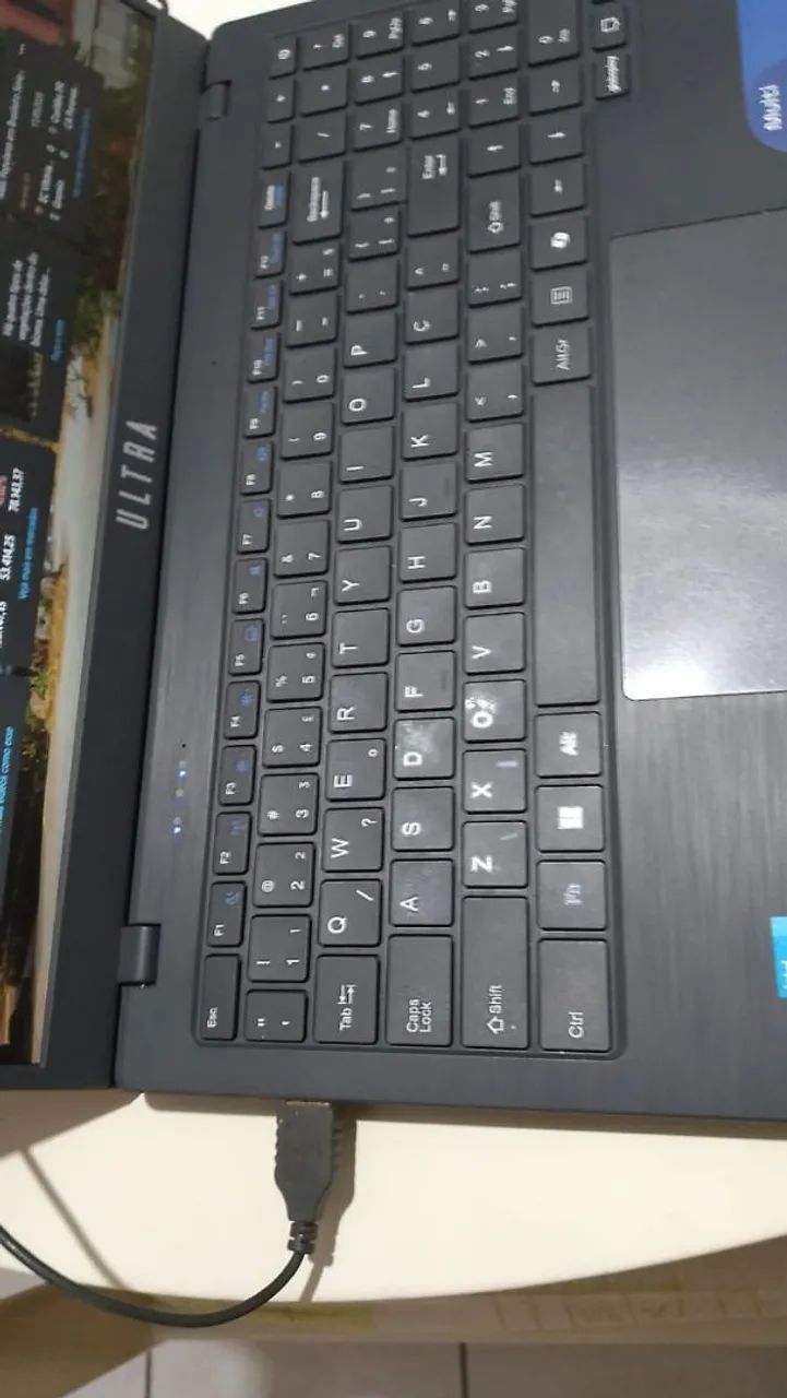Vendo Notebook Marca Ultra,  Processador INTEL Celeron RAM 4,00 . - Foto 3