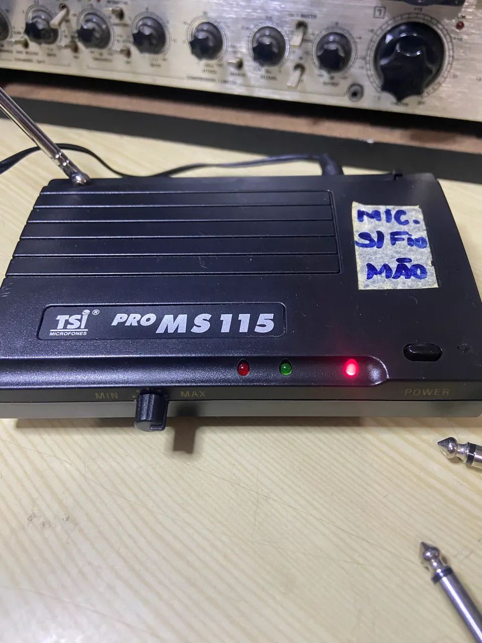 Microfone sem fio de mão TSI - Foto 3