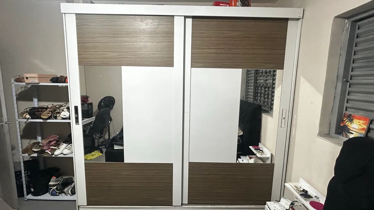 Doação de guarda roupa 