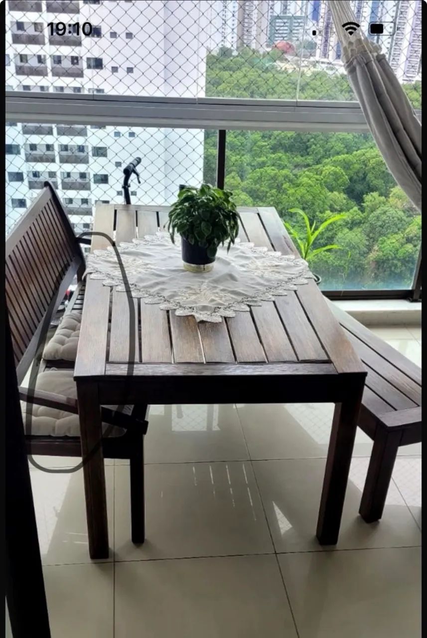 Conjunto mesa e bancos (varanda e área externa) da TOKSTOK