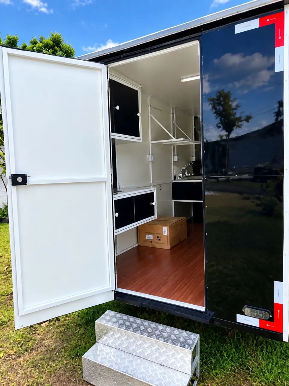 Vendo Trailer 2 eixos 5x2 novo completo luminárias em Led  - Foto 4