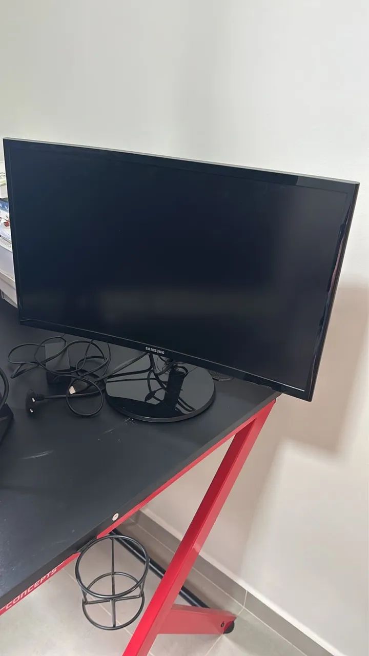Monitor Samsung 24" tela curva full hd quase nunca usado - Foto 3