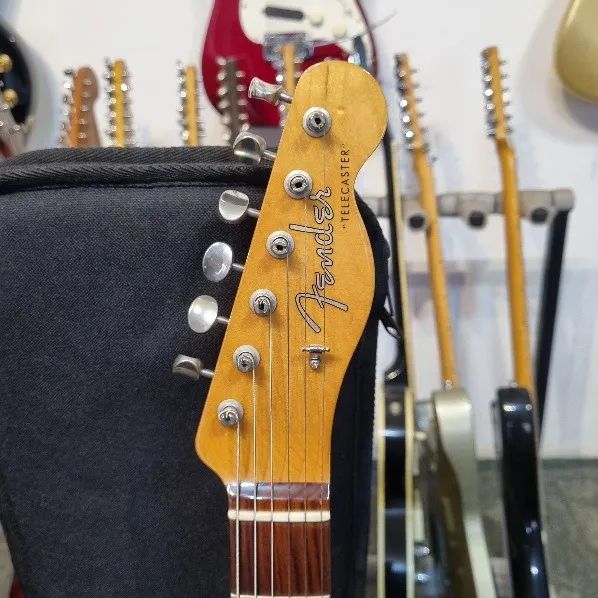Guitarra Fender Telecaster Vintera 60 Bigsby Di Marzio Bag