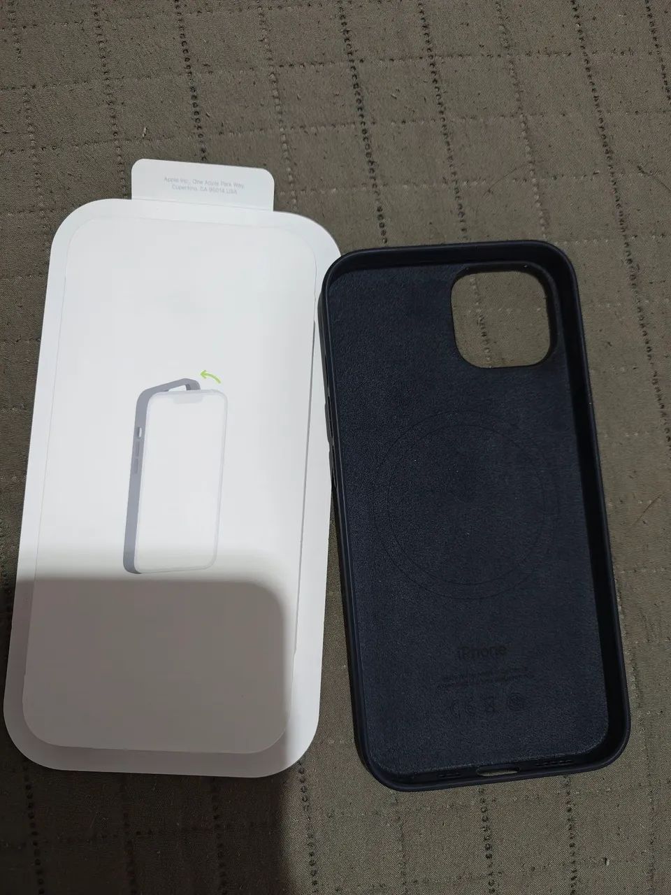 capa de Silicone com MagSafe para iPhone 14 (Original da Apple) - Foto 3
