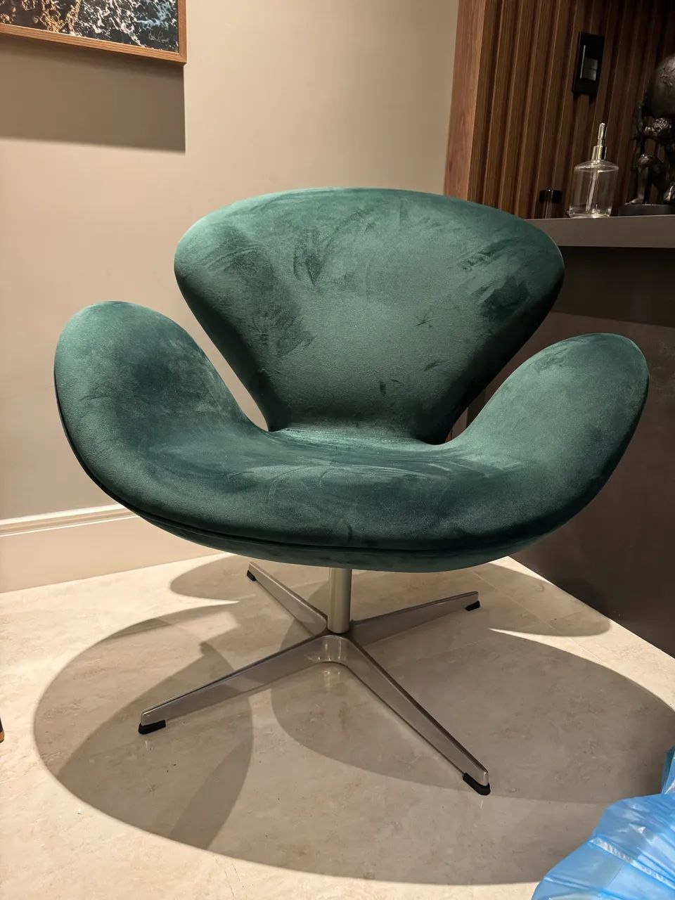 Par de Poltronas Swan Giratórias - Foto 4