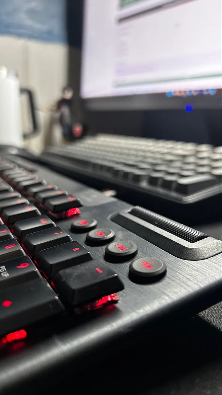 Teclado logitech g915 - Foto 4