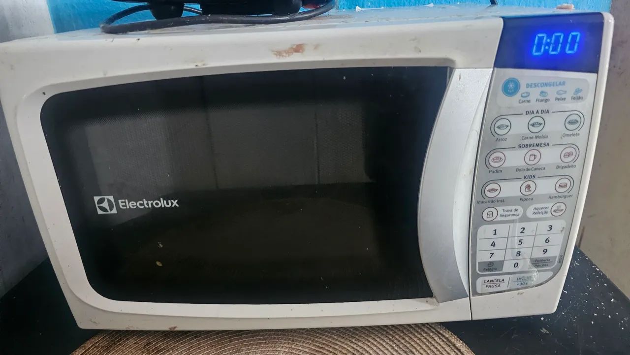 Micro-ondas COM DEFEITO 