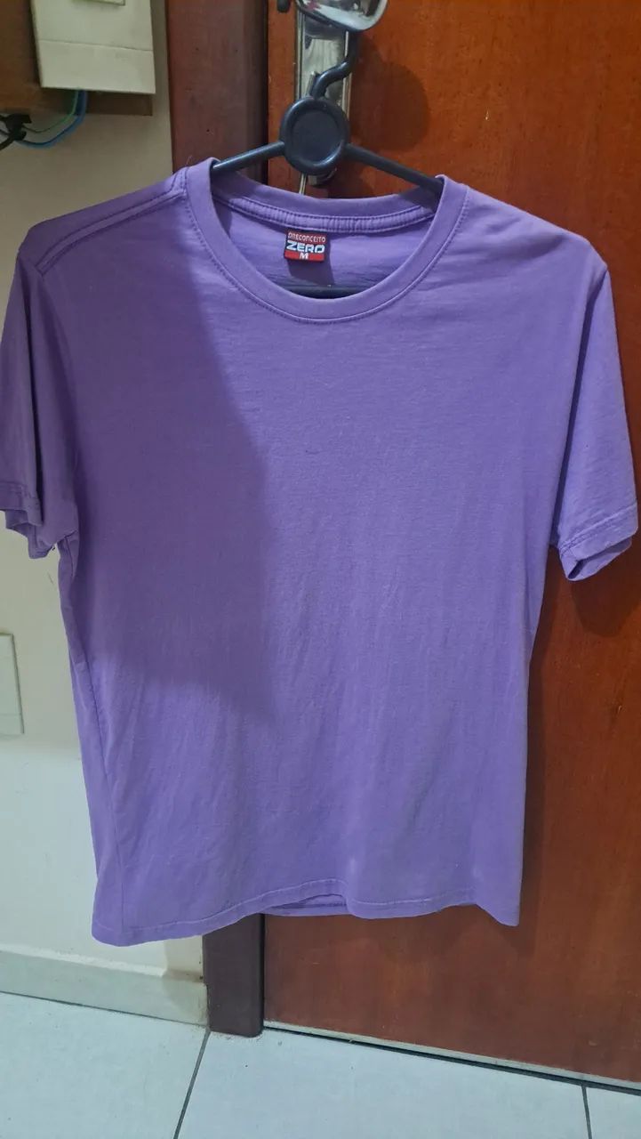 Camisa lilás tamanho M em perfeito estado