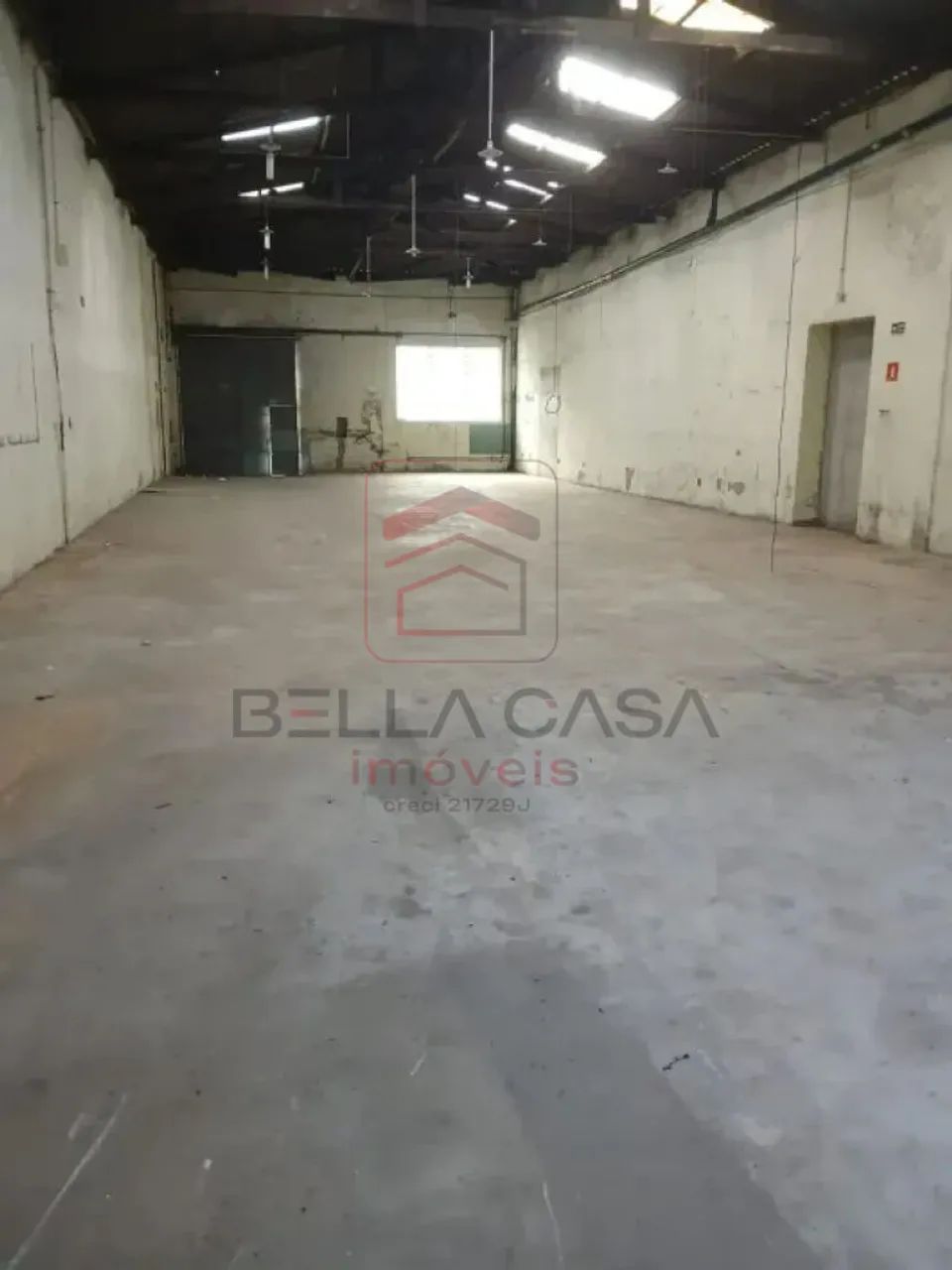 Galpão à venda na Mooca - 443m2 - 4 salas - 2 banheiros
