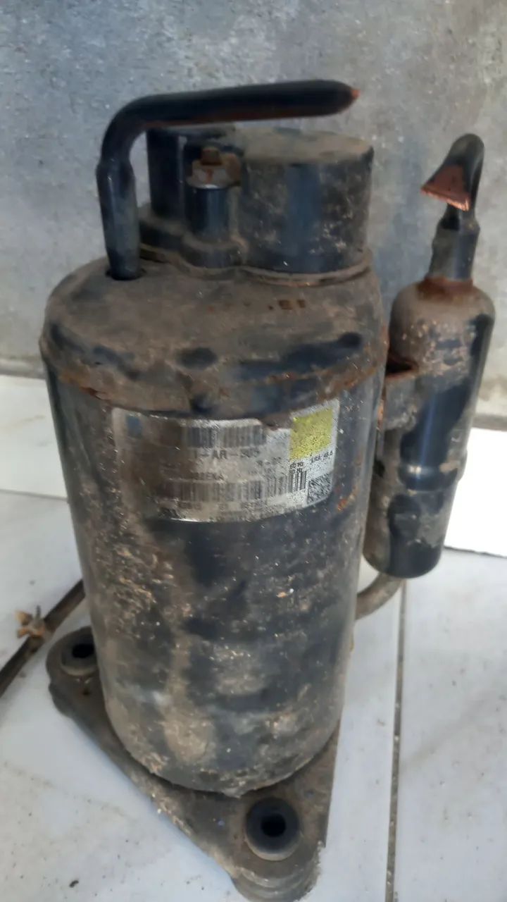 Motor compressor ar condicionado 9.000 btus  127v
