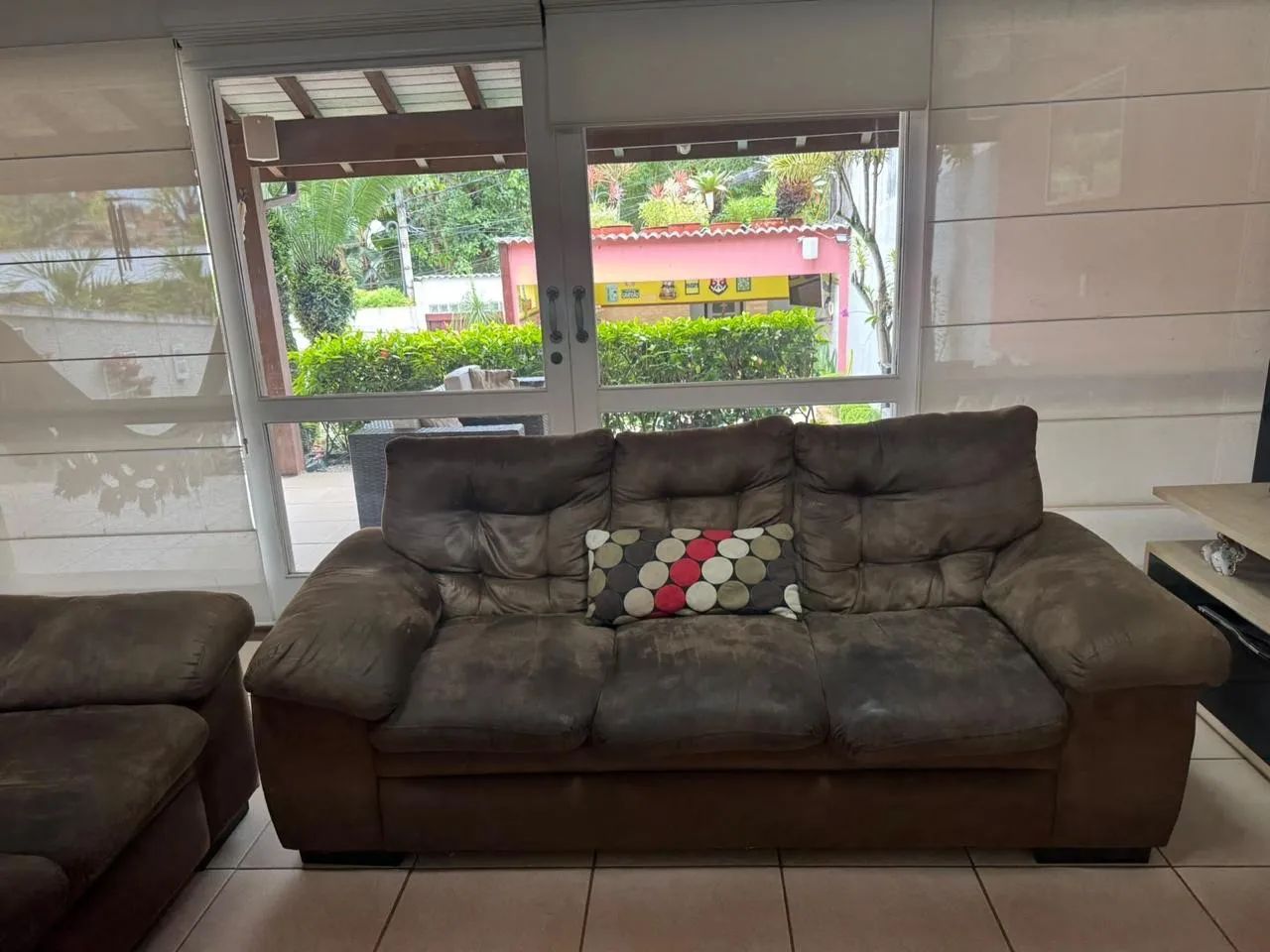 2 Sofá de 6 lugares (3 lugares cada)
