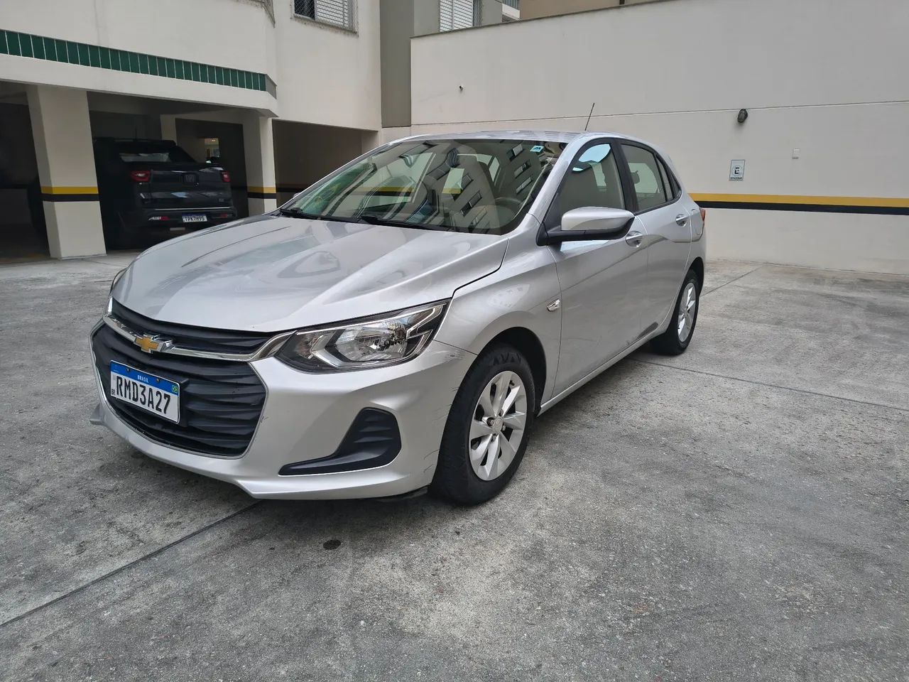 Chevrolet Onix Hatch LT 1.0 12V Flex Mec. 4P 2021 - Foto 2