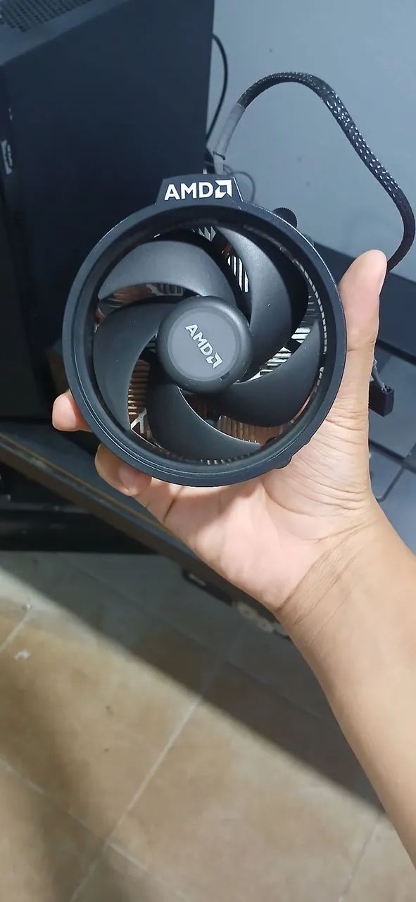 Cooler box AMD stock